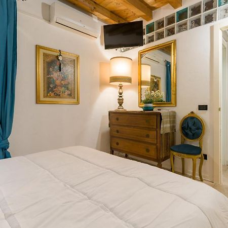 Fairy Studio In Verona Apartment Bagian luar foto